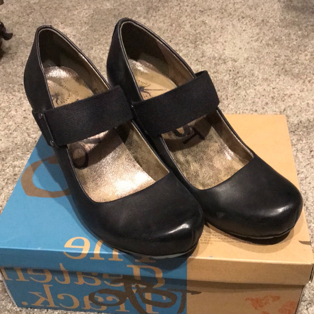 OTBT chunky wedge heel